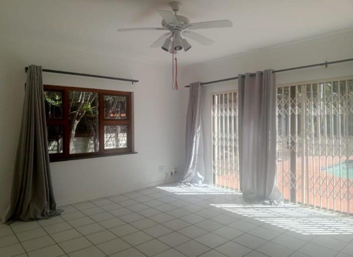 To Let 3 Bedroom Property for Rent in Selborne Eastern Cape